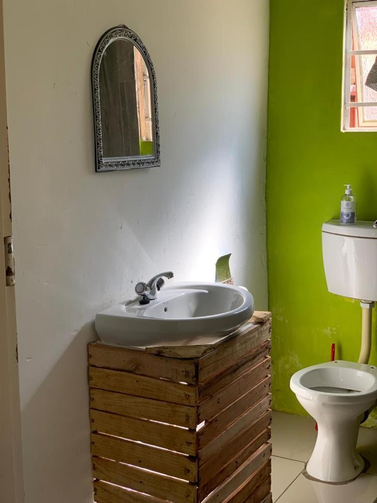 Jungle Breeze Home Stay Касане Екстер'єр фото