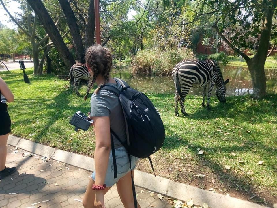 Jungle Breeze Home Stay Касане Екстер'єр фото