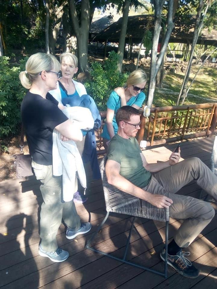 Jungle Breeze Home Stay Касане Екстер'єр фото
